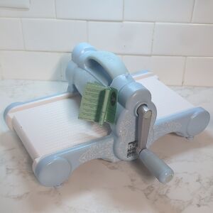 SIZZIX BIG SHOT CUTTING MACHINE